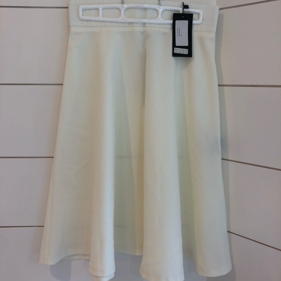 Brand new Rebecca Tatti Skirt - Picture 1 of 2